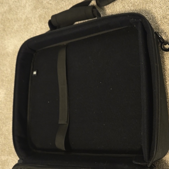 Vintage Black Kensington Laptop Bag with Apple Logo - Picture 10 of 14